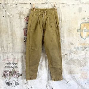 LVC Levi’s Vintage Clothing Pleated Trousers size 26